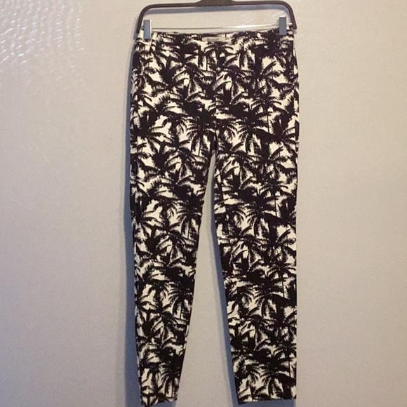 Smart Set black/white palm tree print pants size 2 - Picture 1 of 7